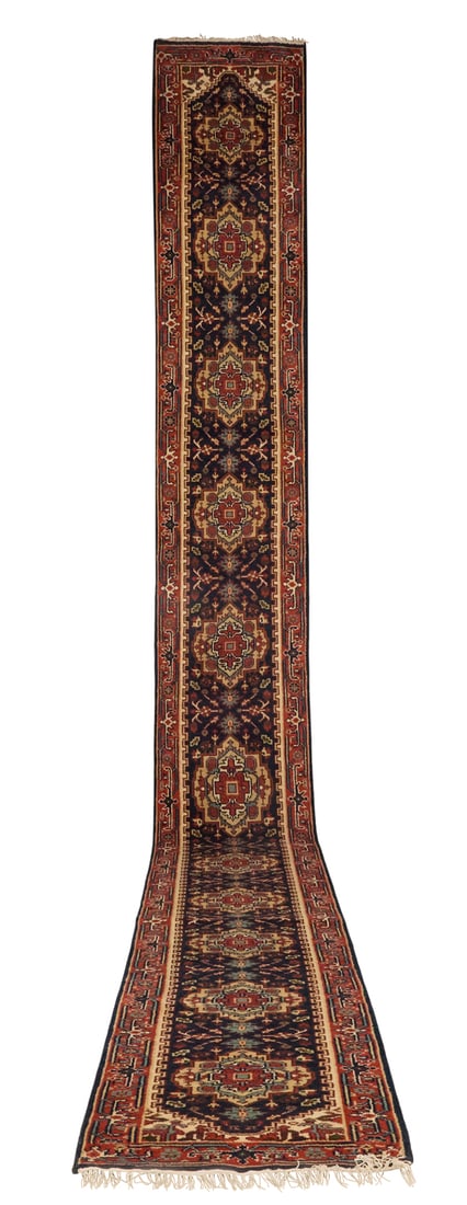 Agra Serapi Runner (1 of 1)