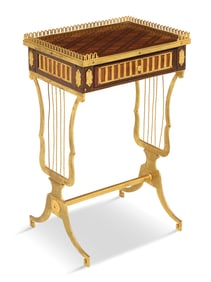 Fine Louis XVI-Style Table de Chevet