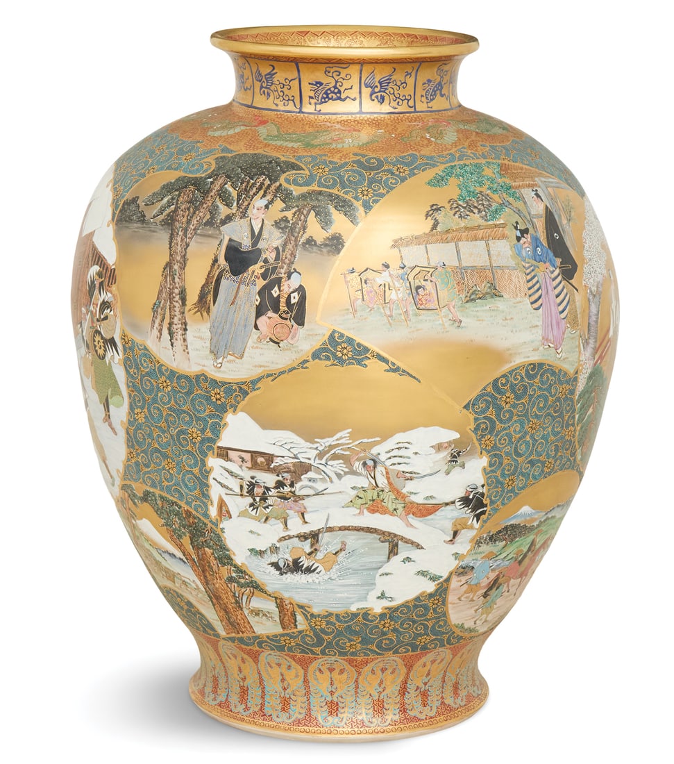 Monumental Japanese Kutani Satsuma Palace Vase (1 of 7)