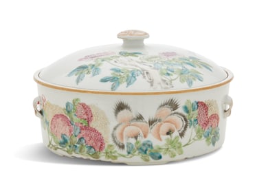 Chinese Export Qianjiang Cai Covered Bowl