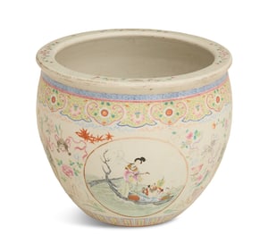 Chinese Export Porcelain Jardiniere