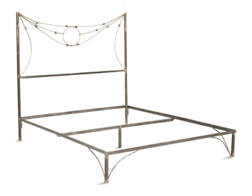Queen-Size Bed in the Manner of Mario Villa