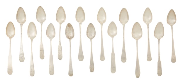 Sixteen Federal "Coffin" Coin Silver Teaspoons