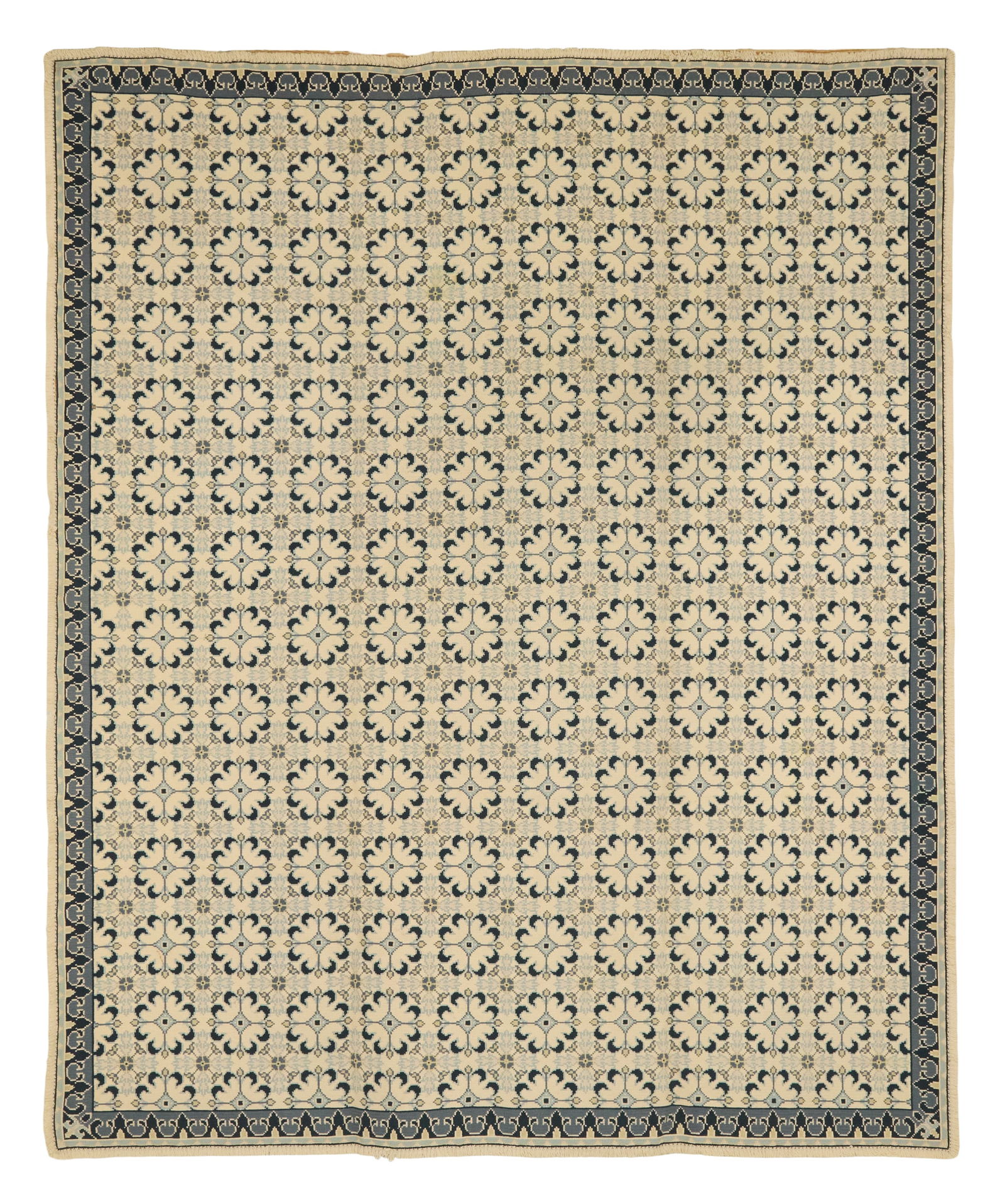 American Hooked Carpet: American Hooked Carpet 9' 11" x 11' 10"