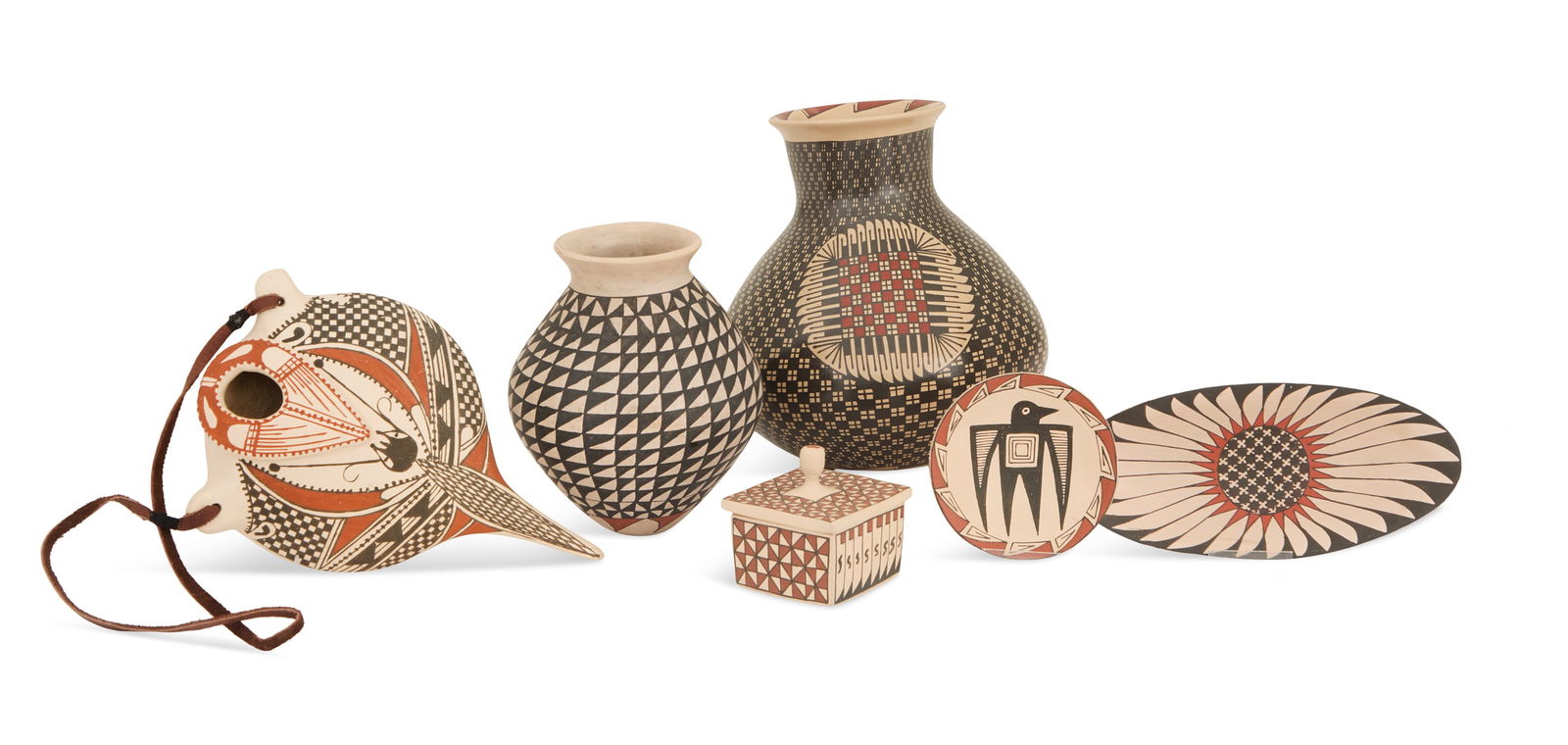 Six Pieces of Signed Mata Ortiz Pottery (1 of 7)