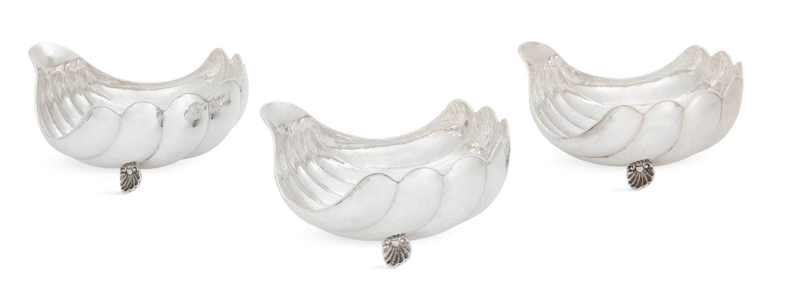 Set of Three Large Italian Silver Coquille Bowls: Set of Three Large Italian Silver Coquille Bowlscontemporary, by Dario & Carlo Danilo, Vigodarzere, Padua, .800 silver, each of deep coquille form with rolled rim and raised on three cast and applied