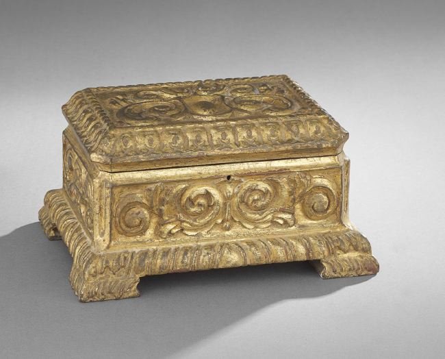 Latin American Baroque-Style Giltwood Casket: Baroque-Style Giltwood Casket of Latin American Origin, first quarter 20th century, composed of Spanish cedar, h. 7", w. 12-1/2", d. 9".