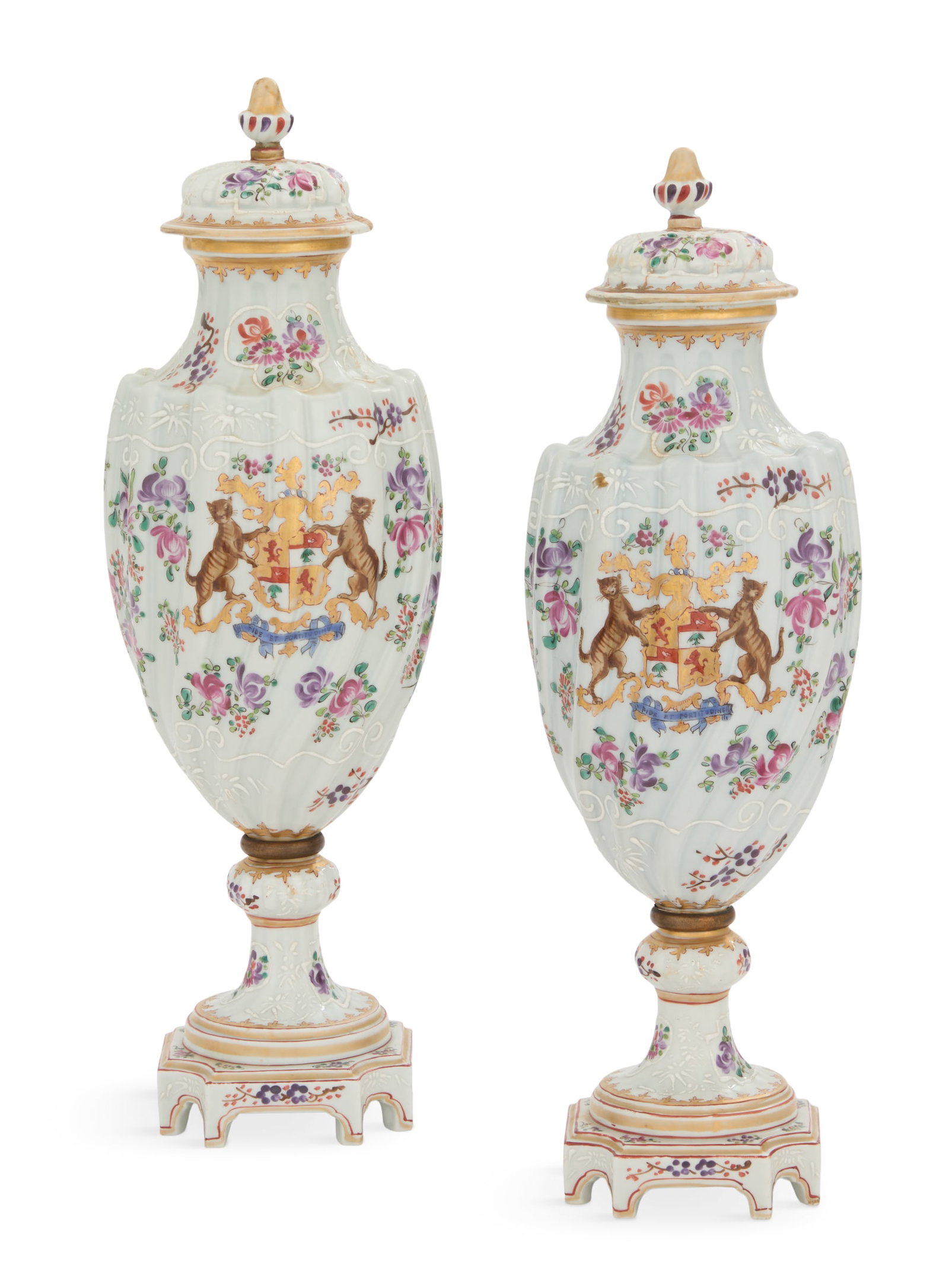 Pair of French "Samson" Armorial Urns: Pair of French "Samson" Armorial Urns mid 20th century, the covered urns decorated with the Arms of Farquharson of Invercauld, trimmed with raised white accents and flowers in the famille rose