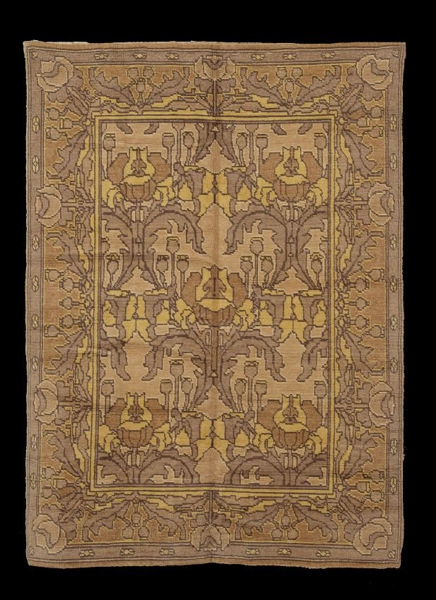Semi-Antique Spanish Arts and Crafts Carpet: Semi-Antique Spanish Arts and Crafts Carpet, 7' 6" x 9' 10".