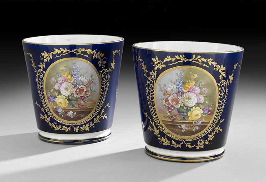 Pair of Belle Epoque Hand-Painted Cachepots: Pair of Belle Epoque Hand-Painted Cachepots, ca. 1896-1920, German, each hand-painted with reserve panels framed in raised gilt on a cobalt ground, marked by Franz Anton Mehlem with printed and impres