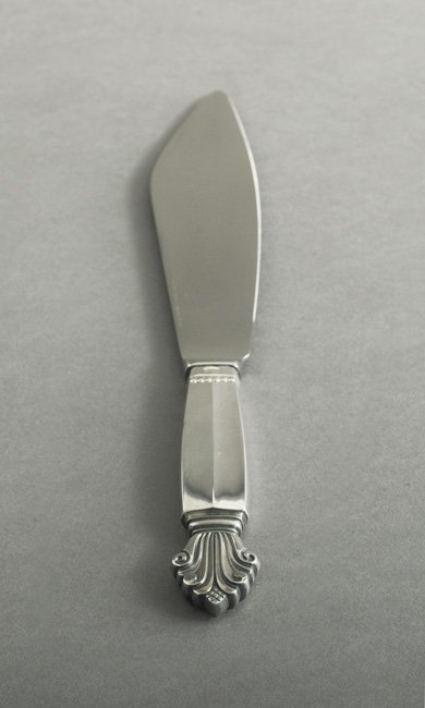 Georg Jensen Sterling "Acanthus" Cake Knife: Georg Jensen Sterling Silver "Acanthus" Cake Knife, the pattern designed in 1917 by Johan Rohde (1856-1935), Copenhagen, with stainless steel blade, l. 10-3/8".