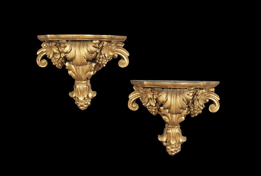 Pair of Louis-Philippe Giltwood Wall Brackets: Pair of Louis-Philippe Giltwood Wall Brackets in the Rococo Revival Taste, mid-19th century, decorated with acanthus leaves and molded grapes supporting serpentine shelves, h. 10-1/4", w. 13", d. 6-1/