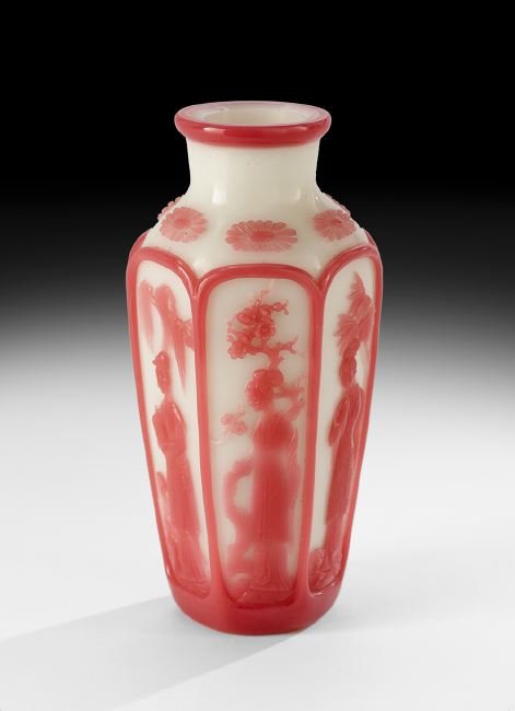 Chinese Peking Glass Vase: Chinese Peking Glass Vase, 18th/19th century, the hexagonal-bodied pink and white vessel with reserves each depicting an elegant court lady, the underside bearing a four-character Qianlong reign (1736