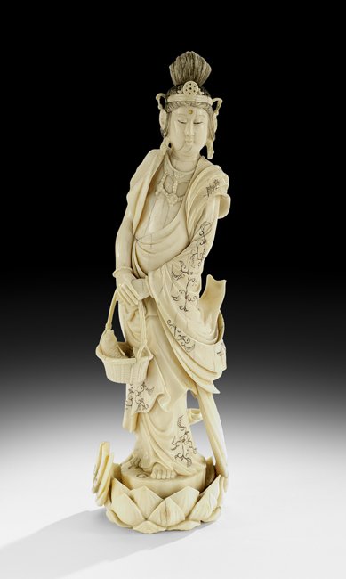 Japanese Carved Antique Ivory Figure of Kannon (1 of 4)