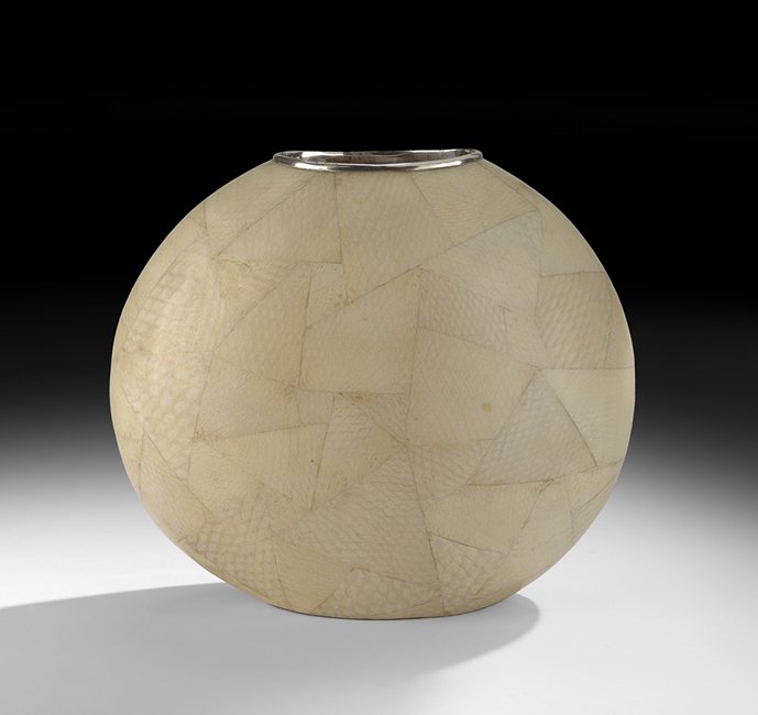 Art Deco-Style Vase (1 of 1)