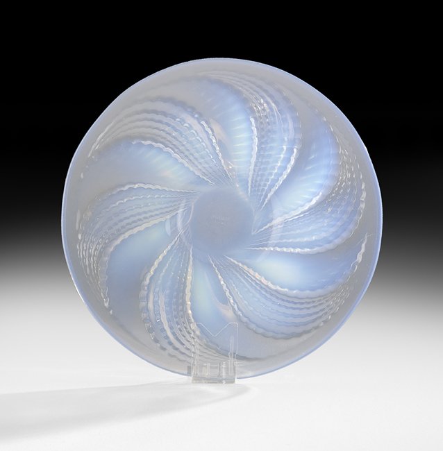 R. Lalique "Fleurons" Opalescent Plate (1 of 2)