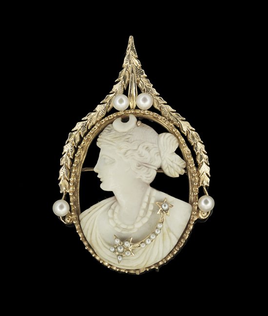 14 Kt. Gold, Cameo and Pearl Brooch/Pendant (1 of 1)