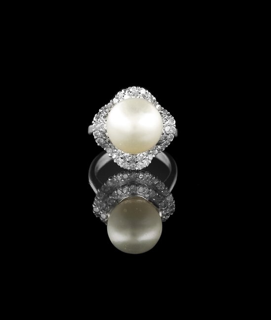 18 Kt. Gold, Pearl and Diamond Ring (1 of 1)