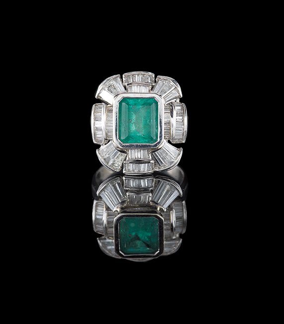 18 Kt. Gold, Emerald and Diamond Ring (1 of 1)