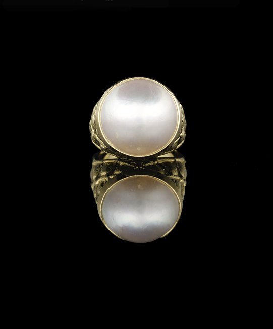 18 Kt. Gold and Mabe Pearl Ring (1 of 2)