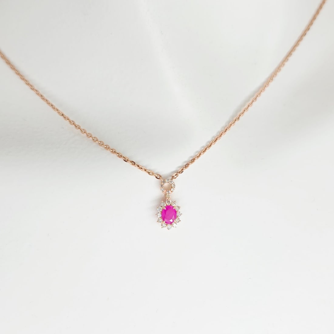 Elegant 0.60ct Ruby & Diamond Pendant Necklace in 14K Rose Gold – GW Certified (1 of 5)