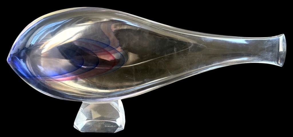 LUIGI MELLARA MURANO ART GLASS FISH SCULPTURE 21": Luigi Mellara (Italy, 20th-century) mid-century Italian Murano art glass fish sculpture, executed in clear blown glass with internal sommerso decoration in shades of cobalt blue and amethyst. The elon