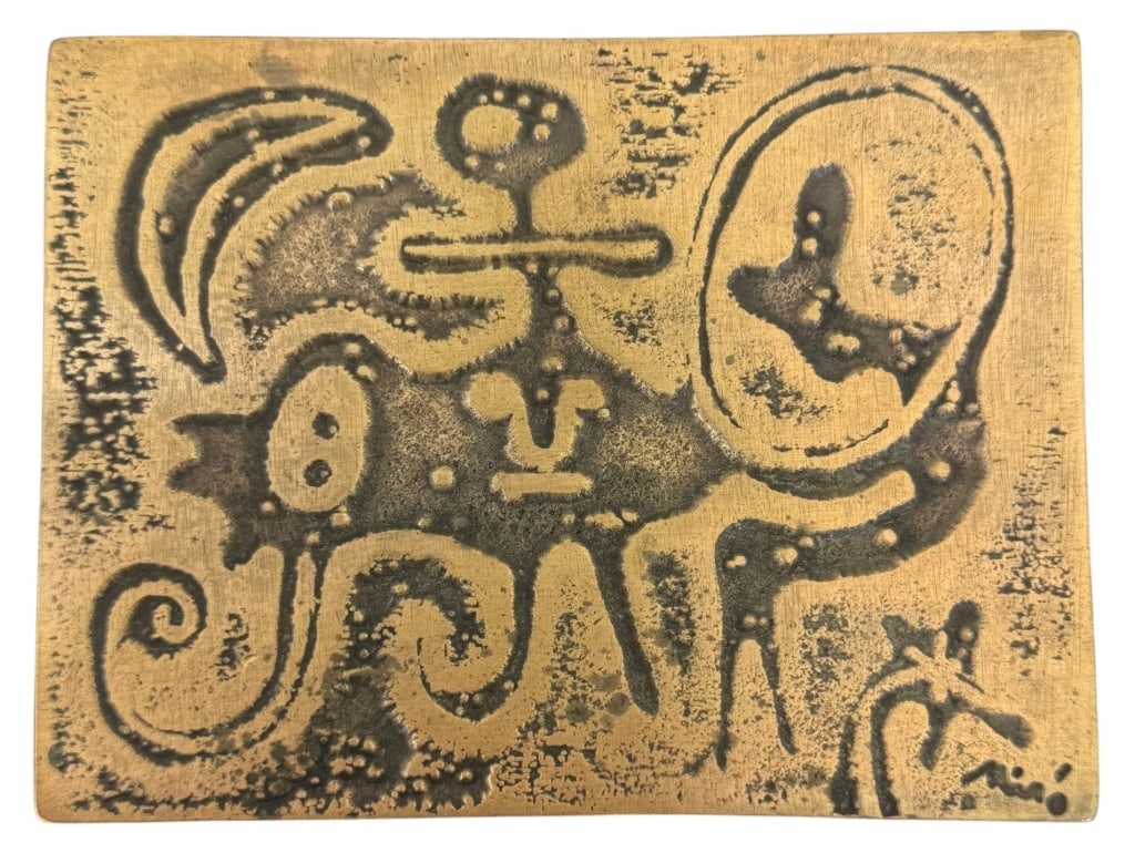 JOAN MIRO "LAURELS NUMBER ONE" 1947 BRONZE PLAQUE: Joan Miro (Spanish, 1893 - 1983) cast bronze plaque depicting an abstract surrealist composition of biomorphic forms. The reverse is inscribed "LAURELS NUMBER ONE 1947" with a facsimile signature. MEA