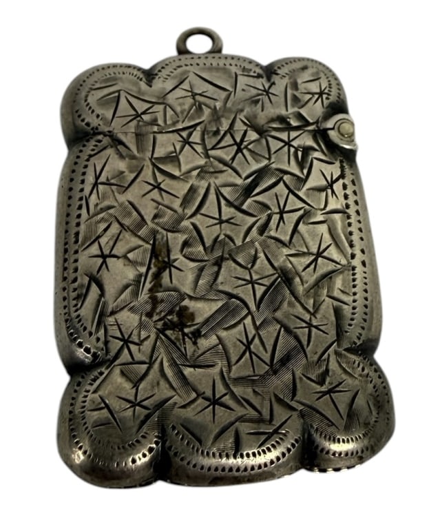 ENGLISH STERLING SILVER VESTA CASE (1 of 2)