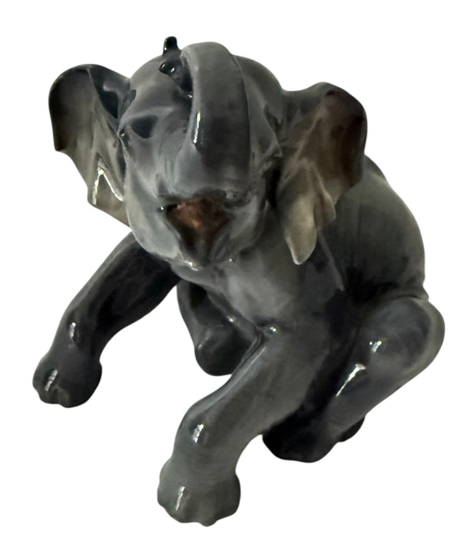 ROSENTHAL PORCELAIN ELEPHANT FIGURINE (1 of 5)