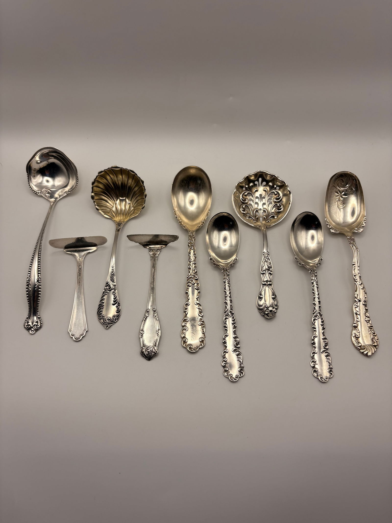 9 Decorative English Sterling Serving Pieces (1 of 17)
