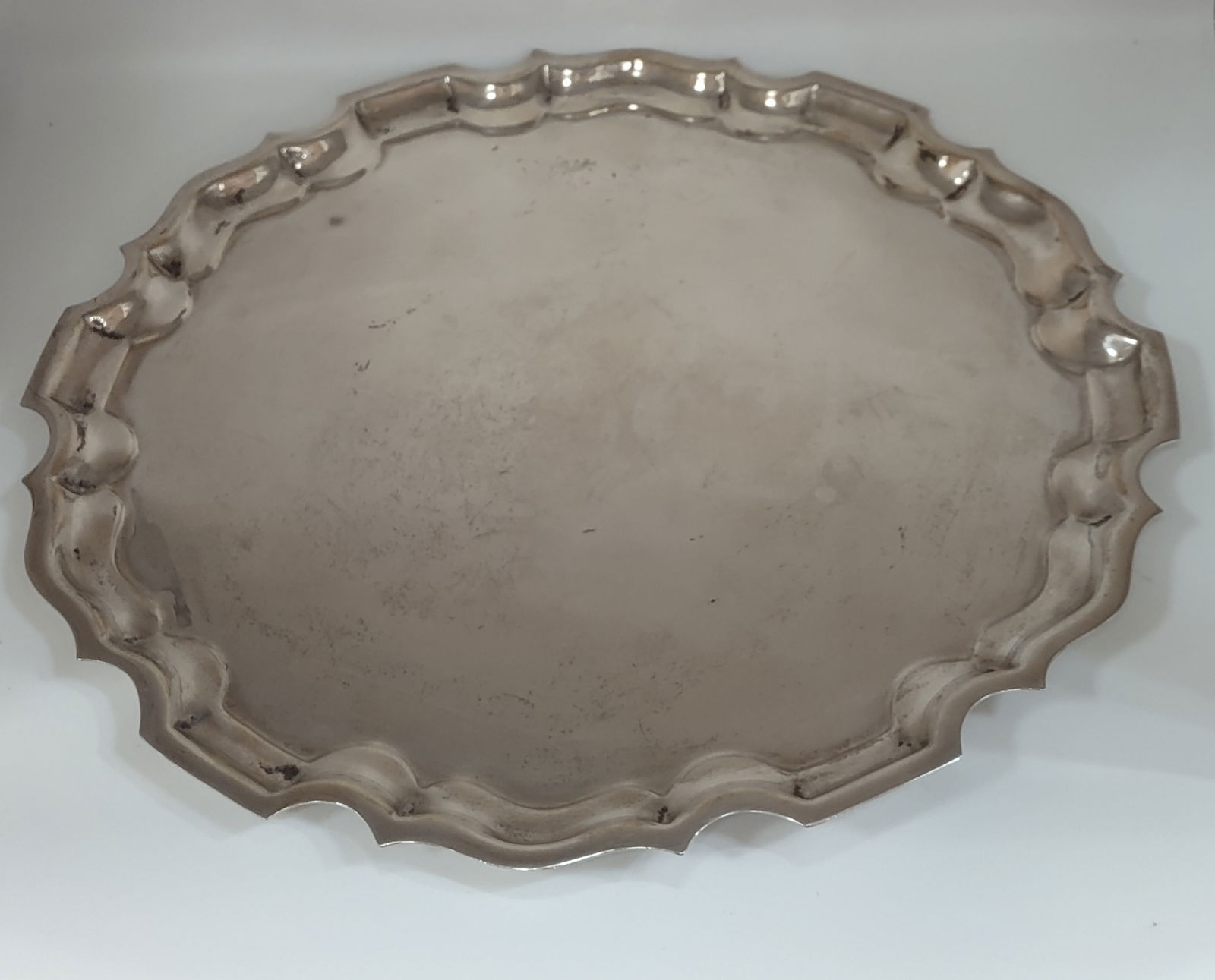 A Large Chippendale Sterling Silver Serving Tray (1 of 2)