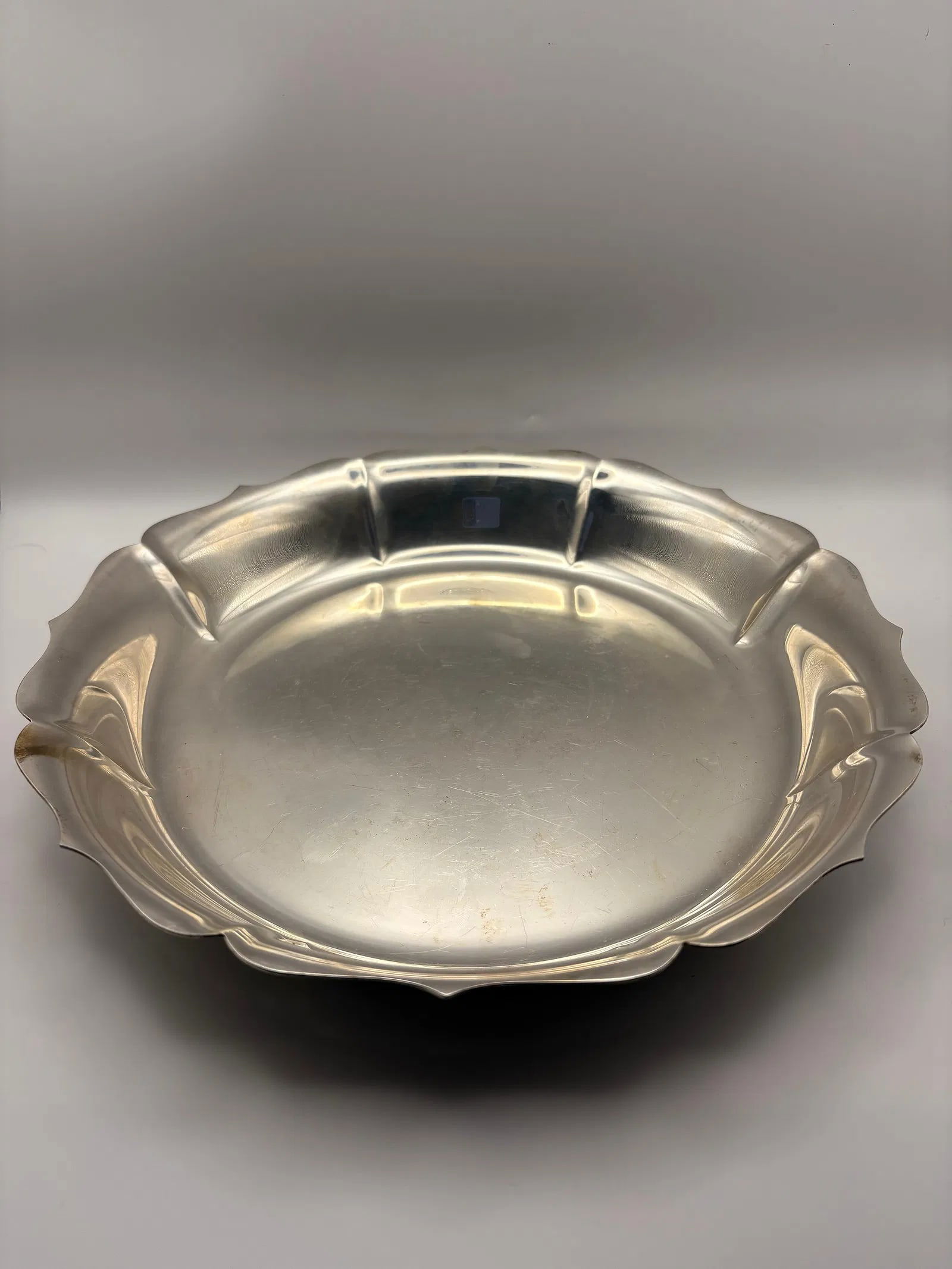 Antique Sterling Silver Tray by "Black Starr and Gorham": Large ribbed and scalloped Sterling Silver by Black Starr and Gorham #446, Dublin Pattern in 10 inches almost 1.5 inches in height round,very heavy. Total of 16.4 oztProvenance: Avon,CT