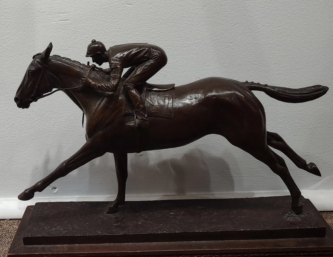 Bronze Statue by "Marilyn Newmark" (1928-2013): Bronze Statue titled "Man O' War" by "Marilyn Newmark (1928-2013, signed and dated 19@77 M. Newmark N,S,S.'on the baseMeasures 9" x 14.5" x 2.5" conceived in 1977, in a excellent condition