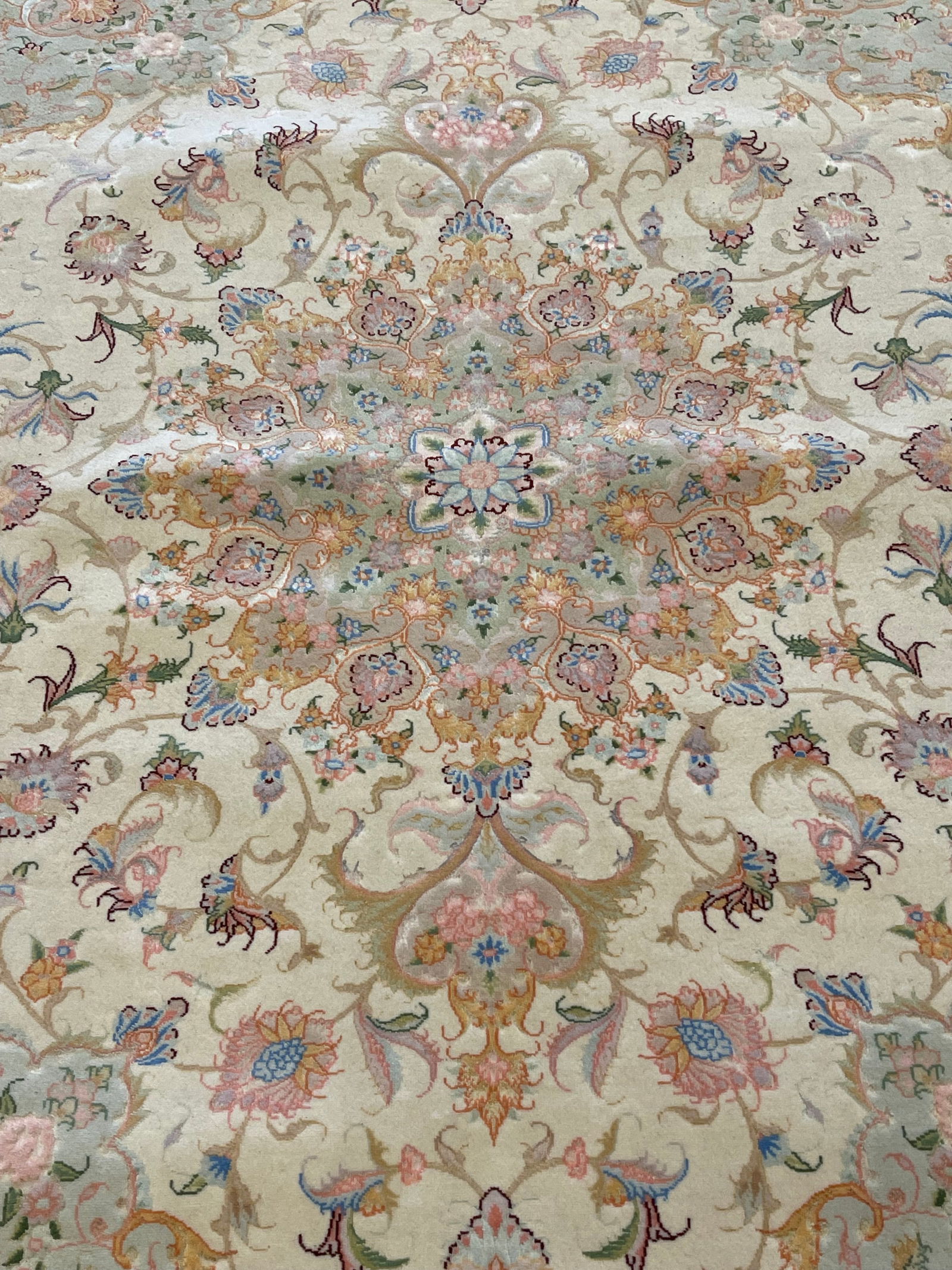 Persian Tabriz Rug - 2