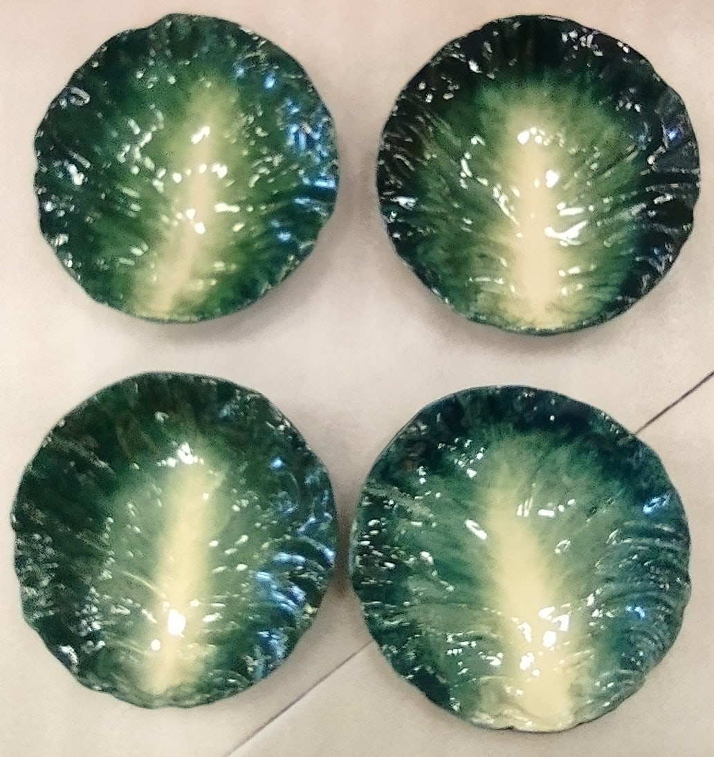 4 Antique Italian Green Cabbage Majolica Plates: 4 Antique Italian Green Cabbage Majolica Plates 9" Diameter. Shipping: Multiple shipping options available. In-house shipping or local pickup is recommended; buyers are not required to use Live Shippi