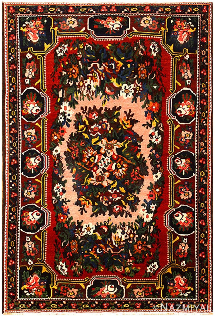 Vintage Persian Bakhtiari , Size 5' x 7'7" (1 of 7)