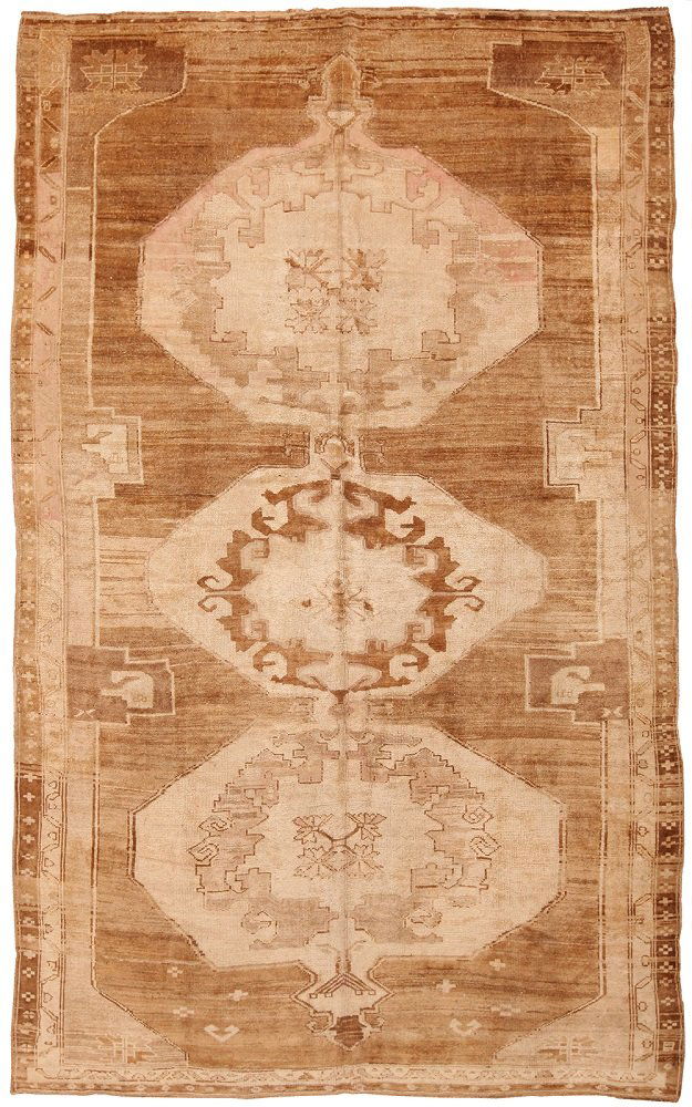 Vintage Turkish Kars carpet, Size 7'6" X 12'6" (1 of 5)