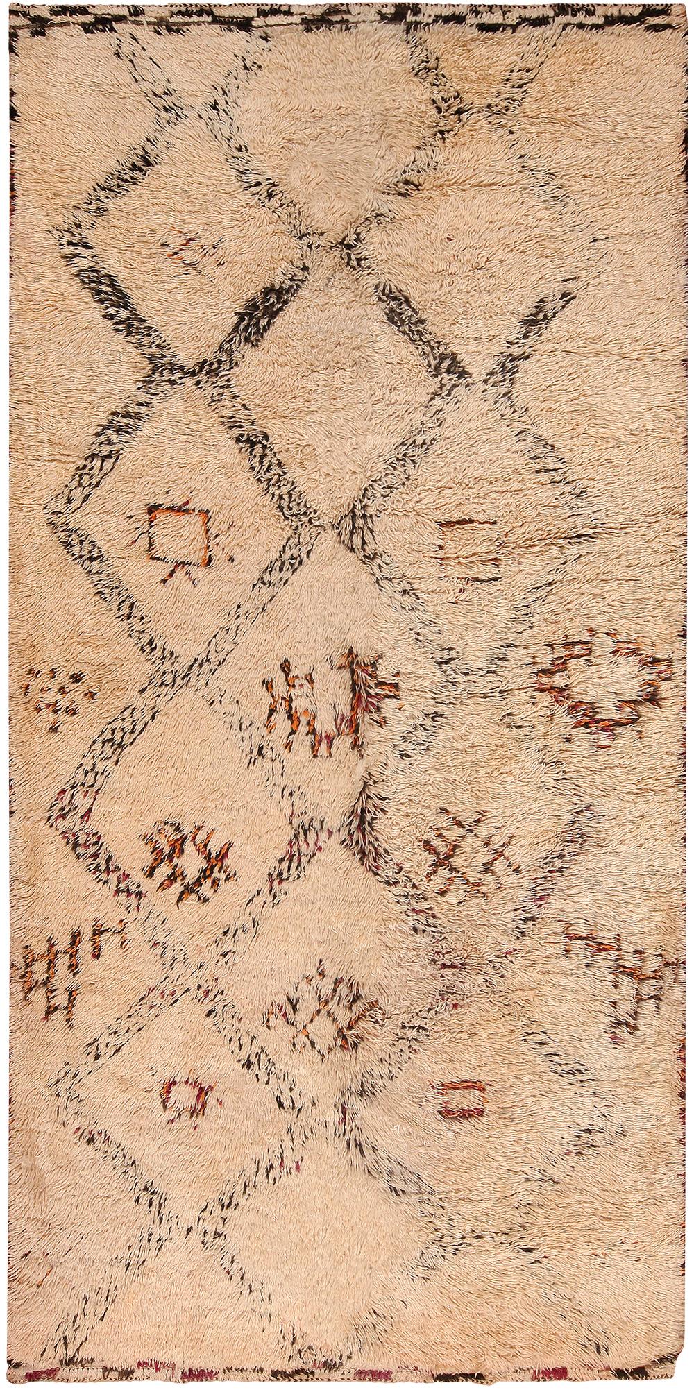 VINTAGE MOROCCAN RUG. 12 ft 9 in x 6 ft 2 in (3.89 m x (1 of 7)