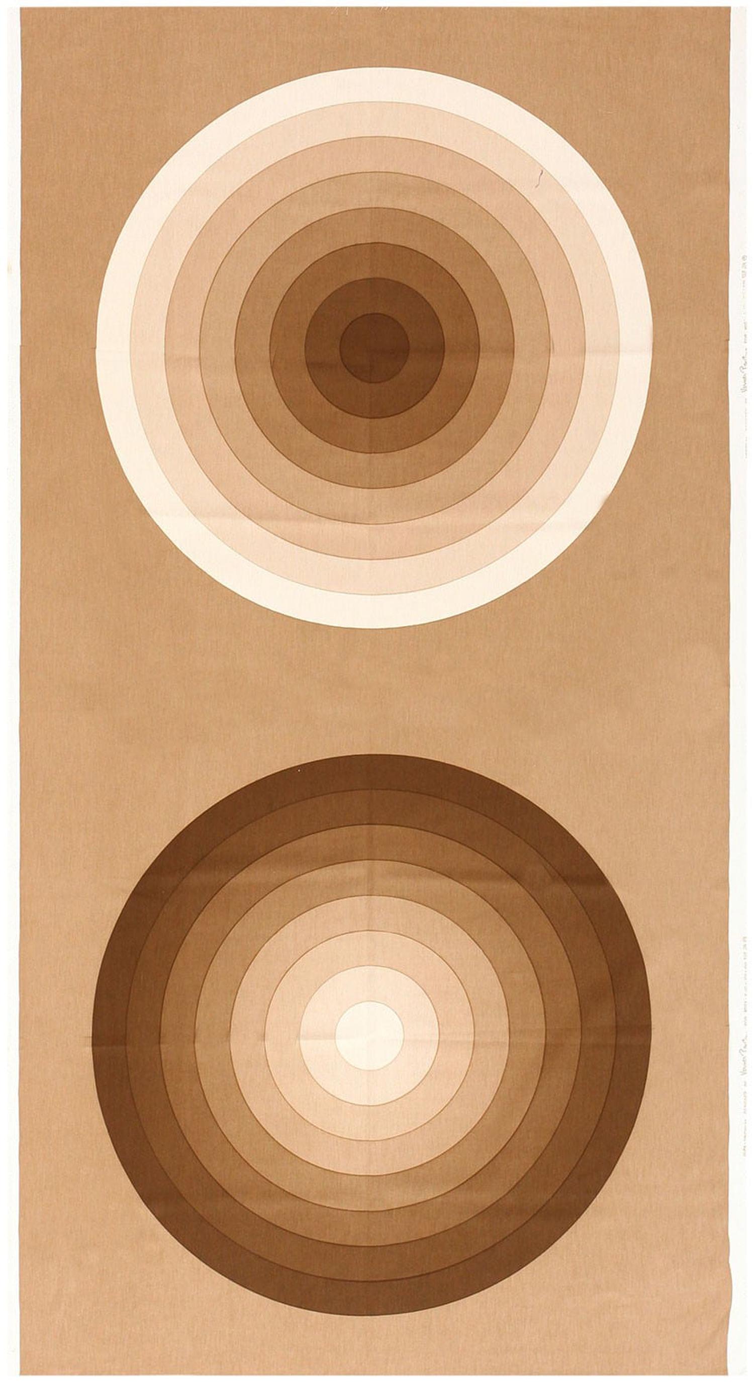 Vintage â€œKreisâ€ Verner Panton Textile 7 ft 6 in x 4 ft 1 in (2.29 m x 1.24 m) (1 of 8)