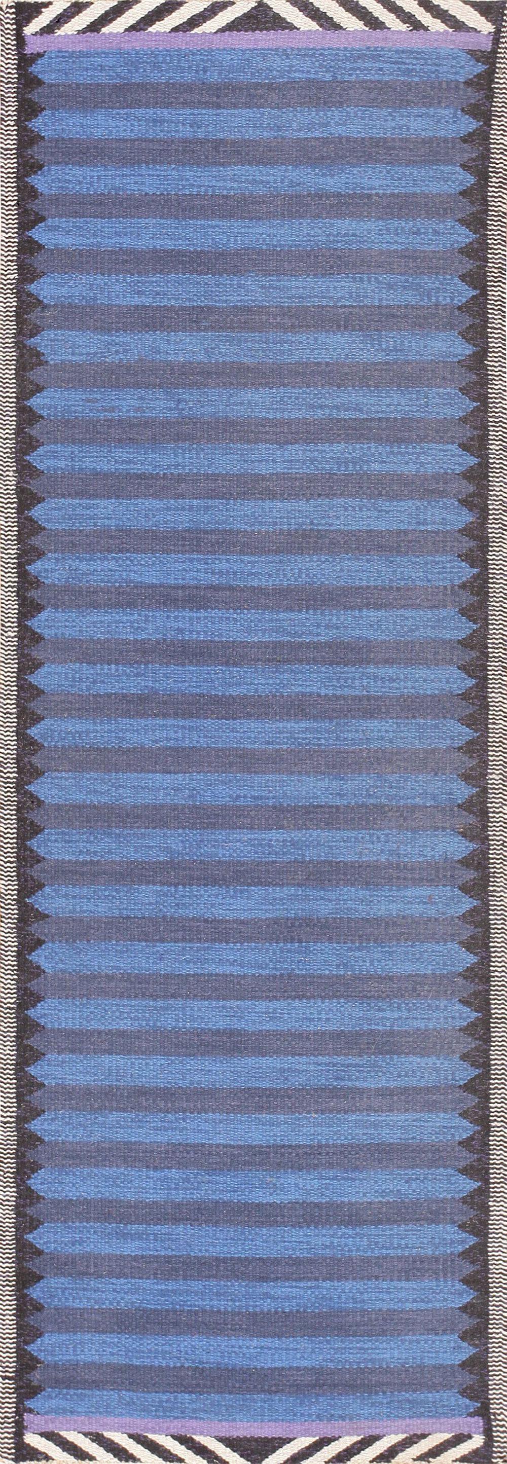 Vintage Swedish Runner 8 ft x 3 ft (2.44 m x 0.91 m) (1 of 7)