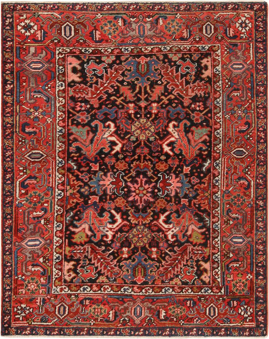 Antique Persian Heriz Rug 5 ft 7 in x 4 ft 6 in (1.7 m x 1.37 m) (1 of 7)