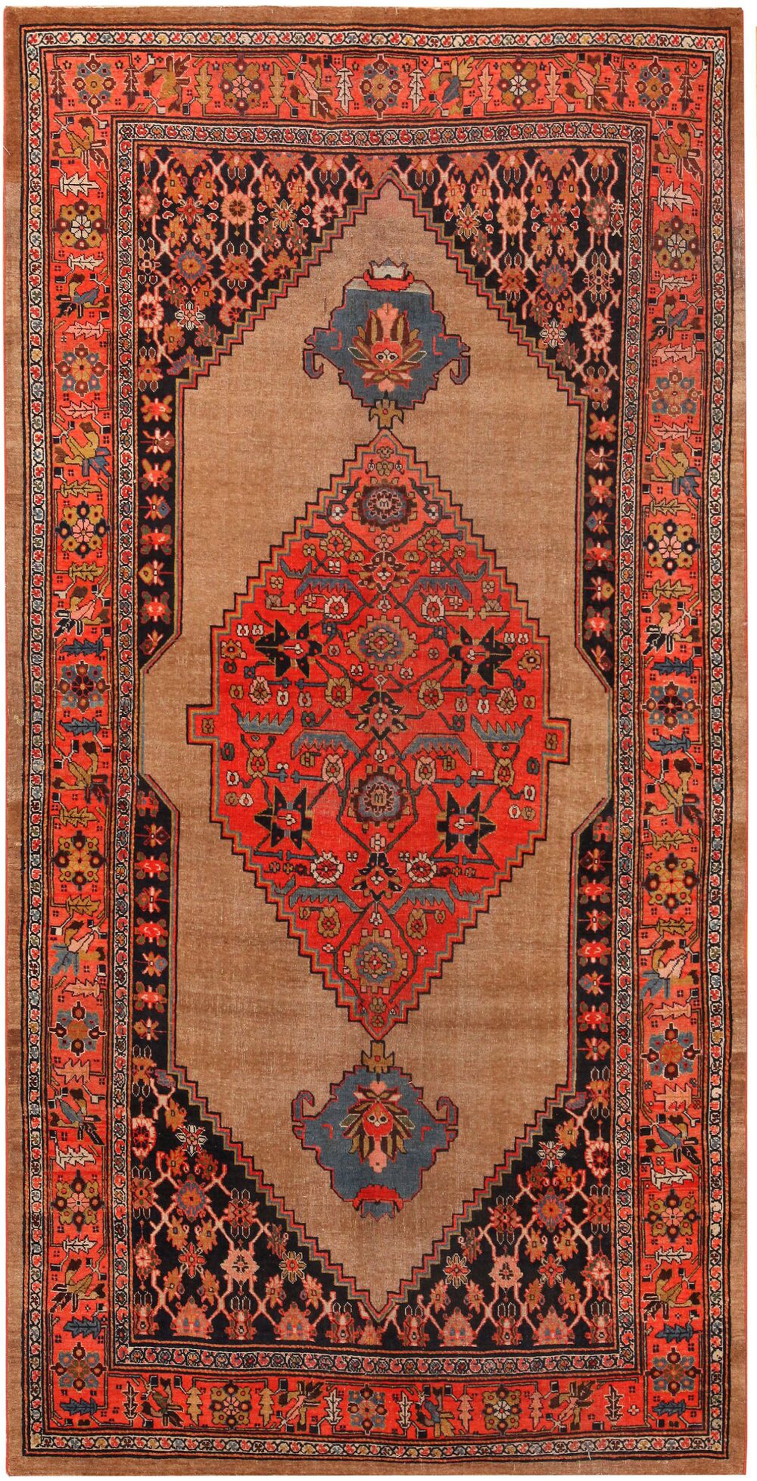 Antique Persian Bidjar Rug 10 ft 3 in x 5 ft 6 in (3.12 m x 1.68 m) (1 of 7)