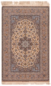 Vintage Persian Isfahan Rug 7 ft 10 in x 4 ft 10 in (2.38 m x 1.47 m)