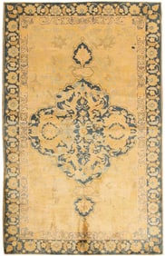 No Reserve - Antique Oriental Indian Agra Rug 8 ft 3 in x 5 ft 2 in (2.51 m x 1.57 m)