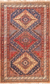 Antique Caucasian Soumak - 9 ft 6 in x 5 ft 10 in (2.9 m x 1.78 m)