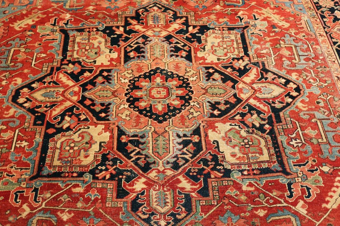 Antique Persian Heriz Rug 11 ft 9 in x 8 ft 10 in (3.58 m x 2.69 m) - 5