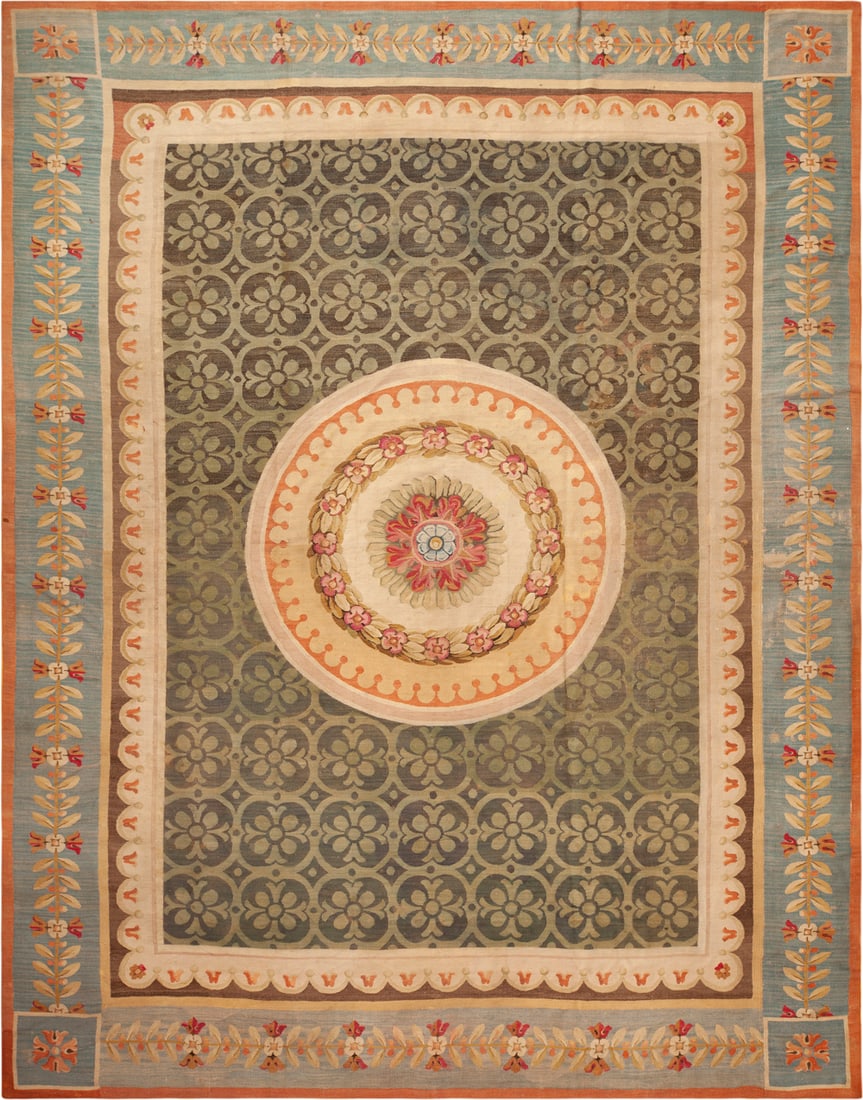 Antique French Aubusson Carpet 14 ft 10 in x 11 ft 7 in (4.52 m x 3.53 m): Curated collection of antique, vintage and modern rugs Antique French Aubusson Carpet Size: 14 ft 10 in x 11 ft 7 in (4.52 m x 3.53 m) Provenance: Property of a New Jersey estate Antique French