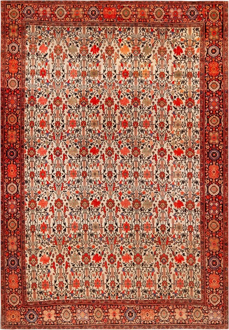 Antique Persian Sarouk Farahan Rug 6 ft 5 in x 4 ft 5 in (1.95 m x 1.34 m): Curated collection of antique, vintage and modern rugs Antique Persian Sarouk Farahan Rug Size: 6 ft 5 in x 4 ft 5 in (1.95 m x 1.34 m) Provenance: Property of an Italian collector Antique Persi