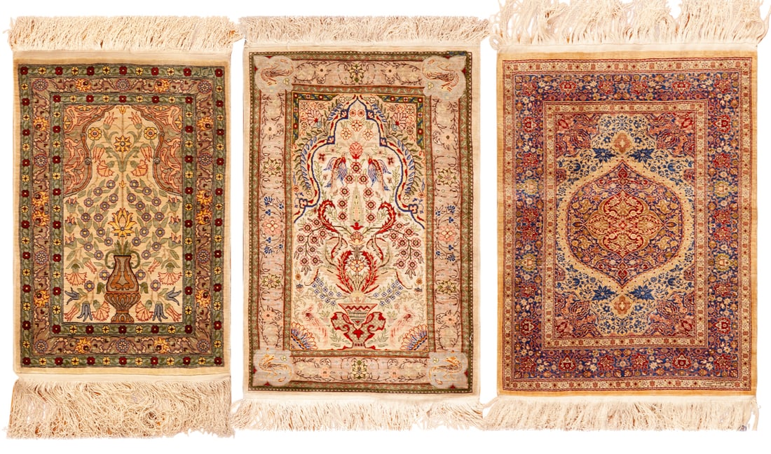 No Reserve - Set of 3 Silk Turkish Hereke Rugs 2 ft x 1 ft 5 in (0.6 m x 0.43 m) (1 of 1)