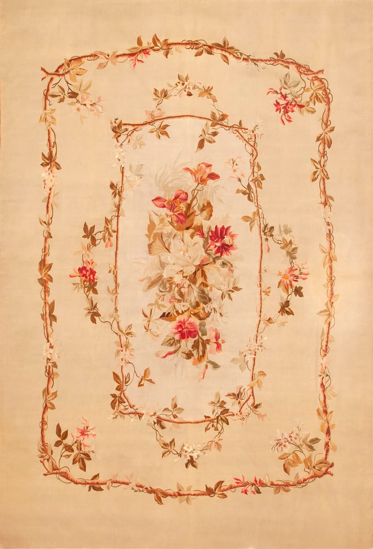 No Reserve - Antique French Aubusson Rug 7 ft 10 in x 5 ft 3 in (2.38 m x 1.6 m) (1 of 8)